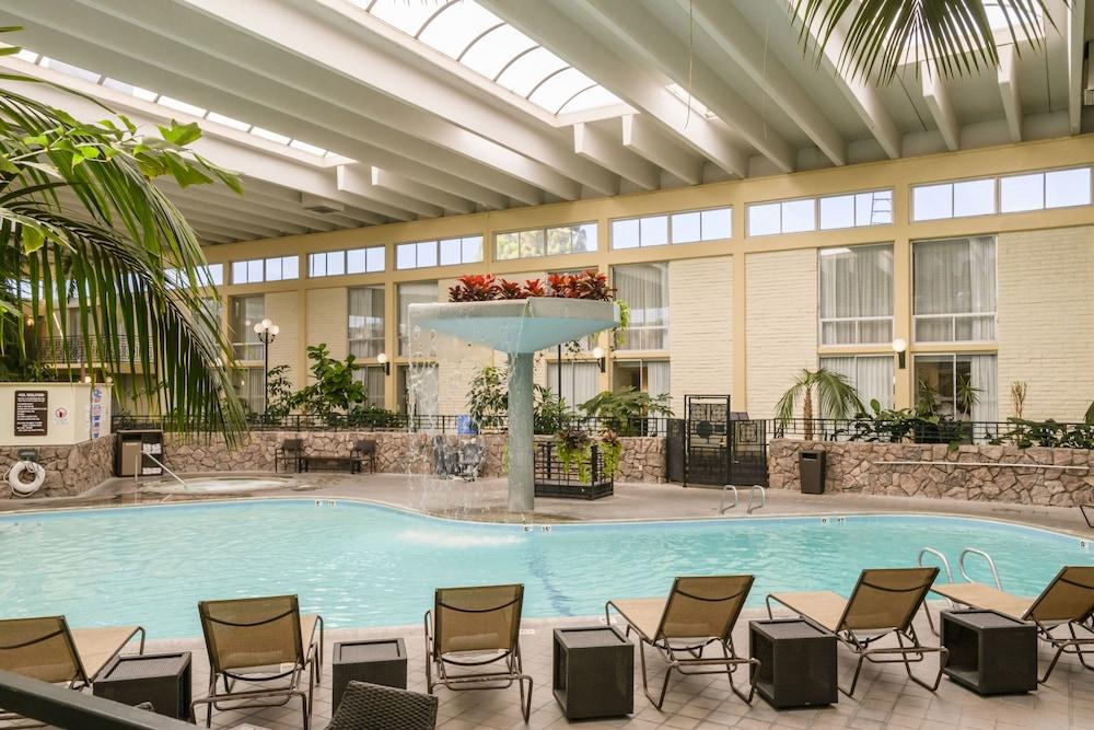 Wyndham Garden Fresno Yosemite Airport Ξενοδοχείο Εξωτερικό φωτογραφία