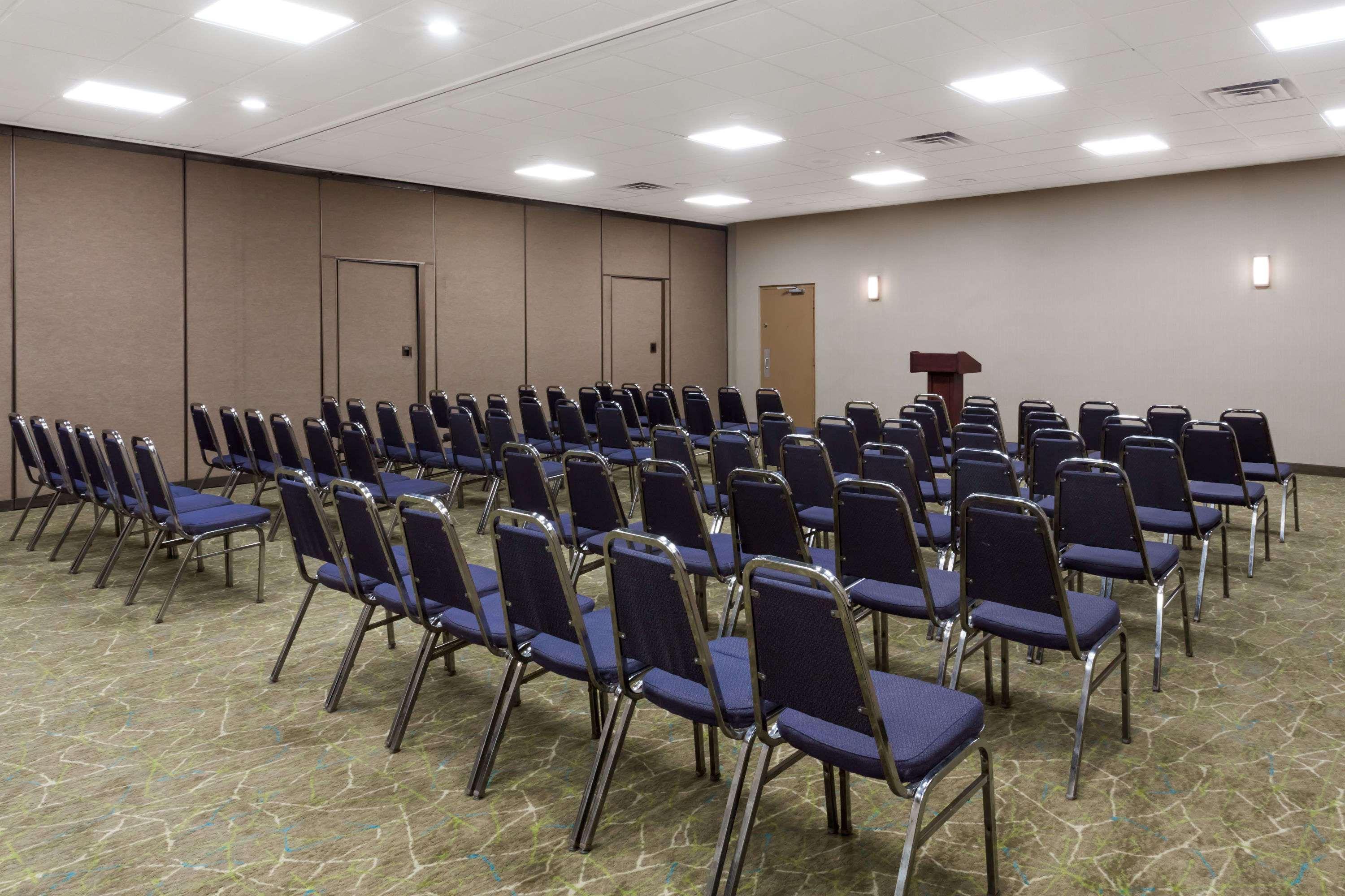 Wyndham Garden Fresno Yosemite Airport Ξενοδοχείο Εξωτερικό φωτογραφία