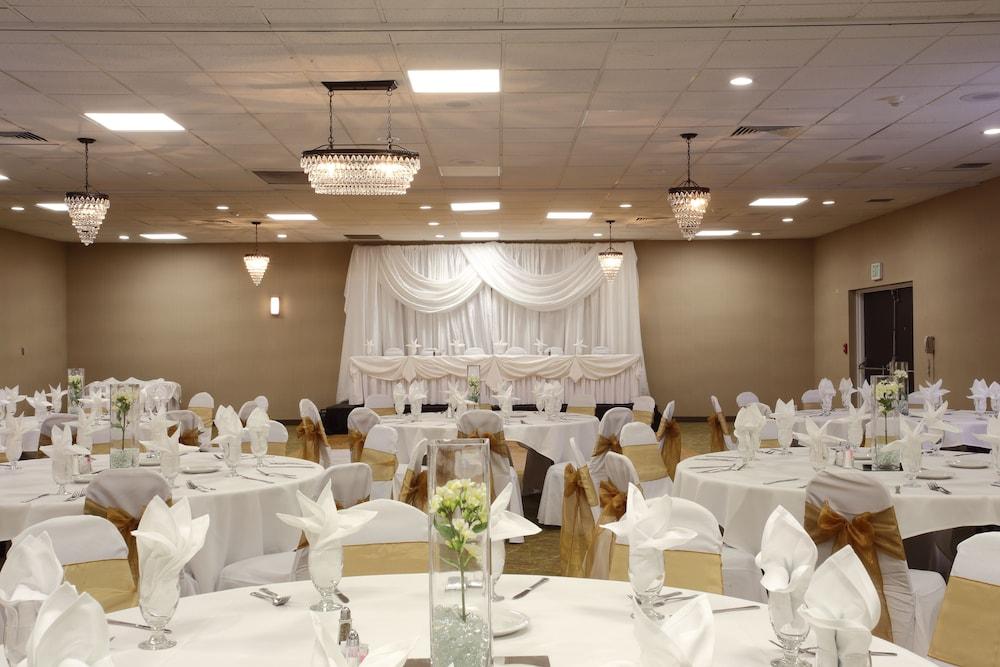 Wyndham Garden Fresno Yosemite Airport Ξενοδοχείο Εξωτερικό φωτογραφία