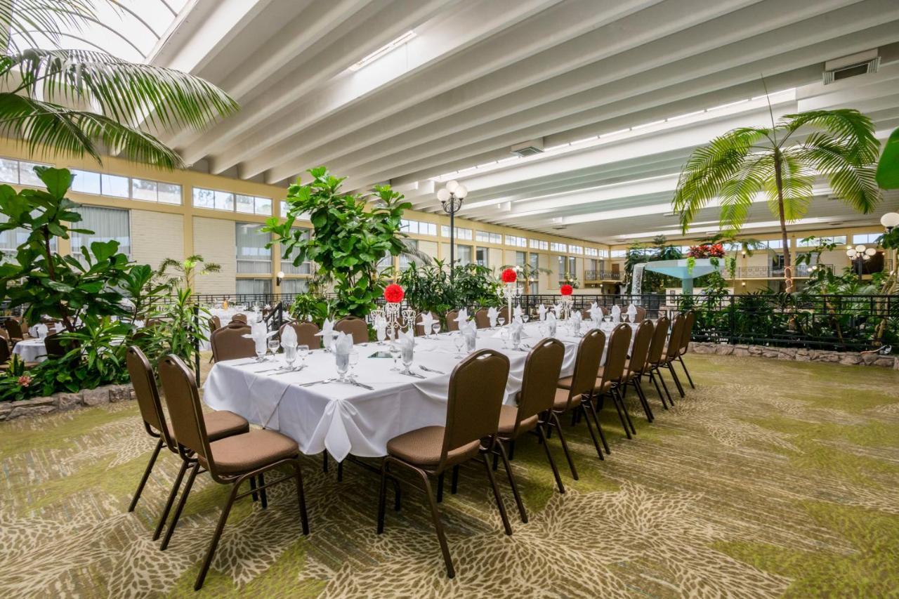 Wyndham Garden Fresno Yosemite Airport Ξενοδοχείο Εξωτερικό φωτογραφία