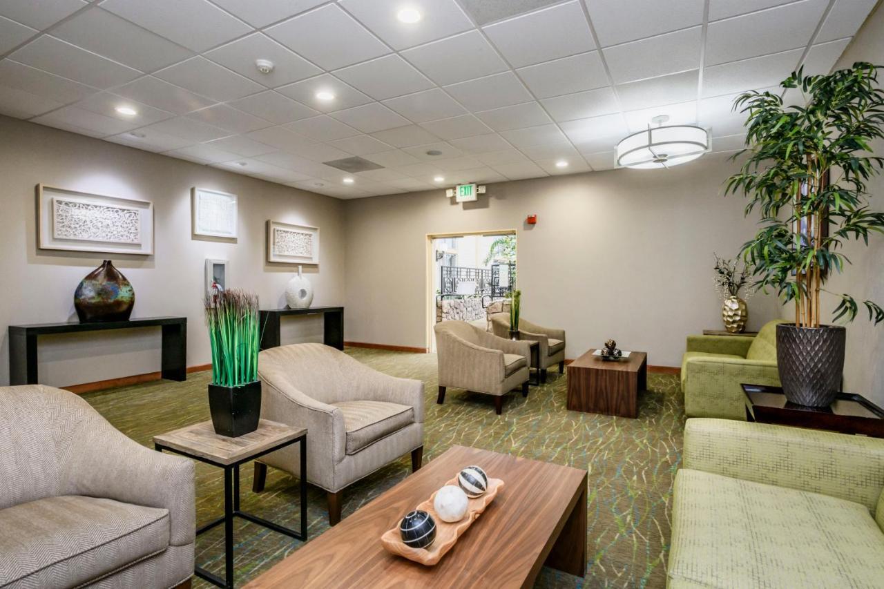 Wyndham Garden Fresno Yosemite Airport Ξενοδοχείο Εξωτερικό φωτογραφία